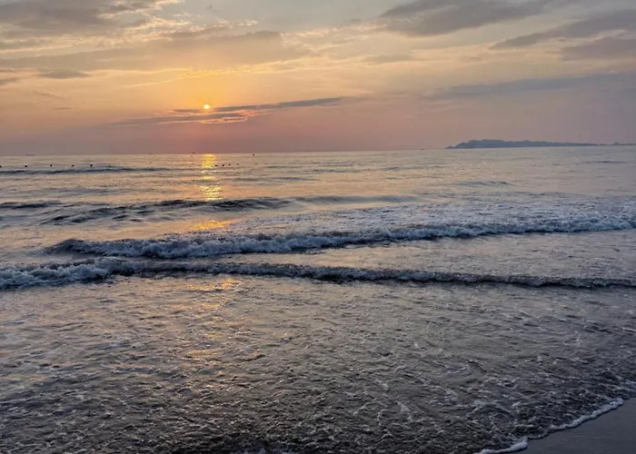 Studio-apartments, With Kitchen Casa de hóspedes Golem (Tirana)
